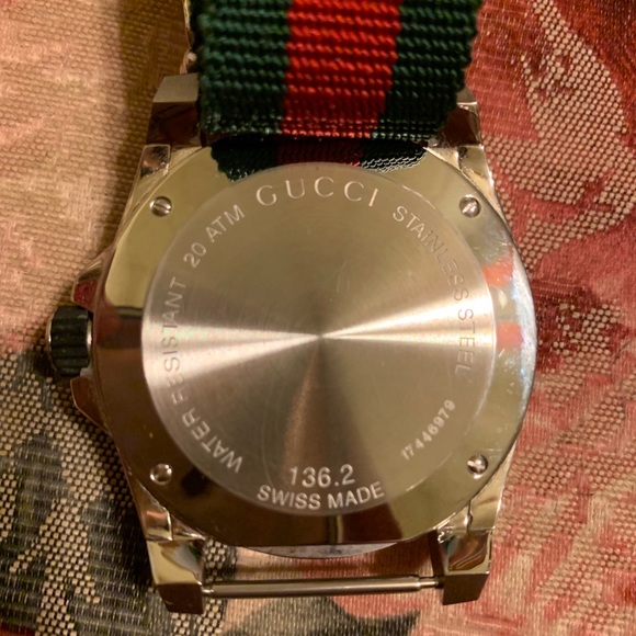 Gucci dive watch - Picture 5 of 7